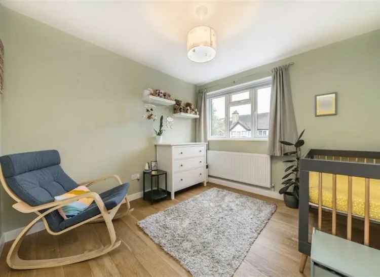 Flat For Sale in Algernon Road, London, England