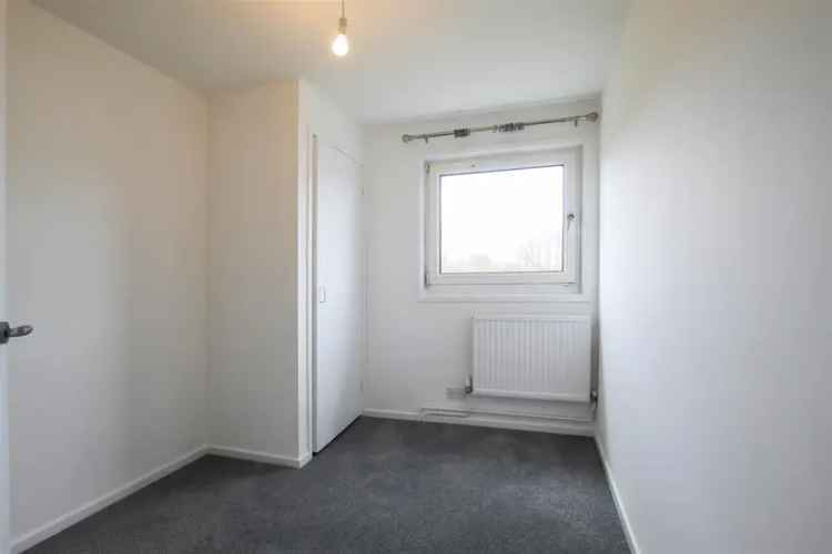 3 Bedroom End Terrace House to Rent