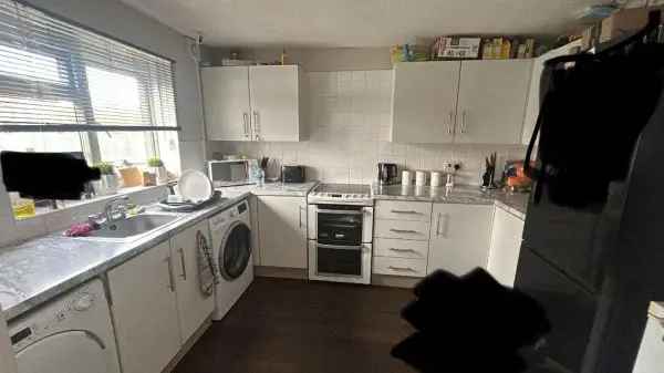 3 Bed House Near Town  New Flooring and Garden