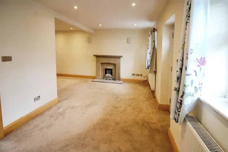 3 Bedroom Cottage House to Rent - Newly Decorated