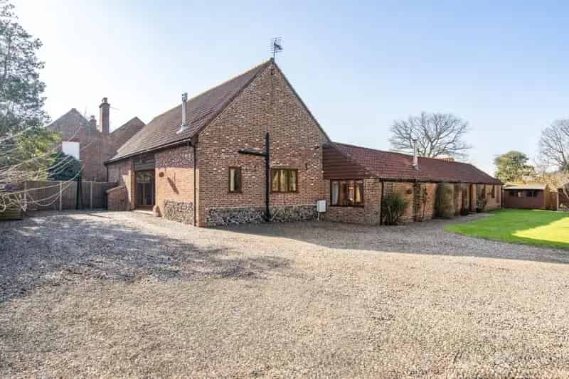 5 Bedroom Barn Conversion Stalham Norfolk Broads B&B Potential