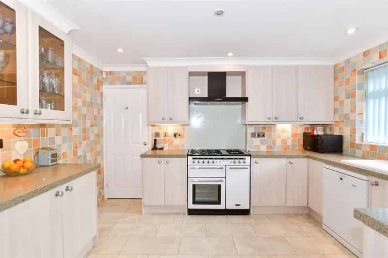 5 Bedroom Detached House for Sale East Malling