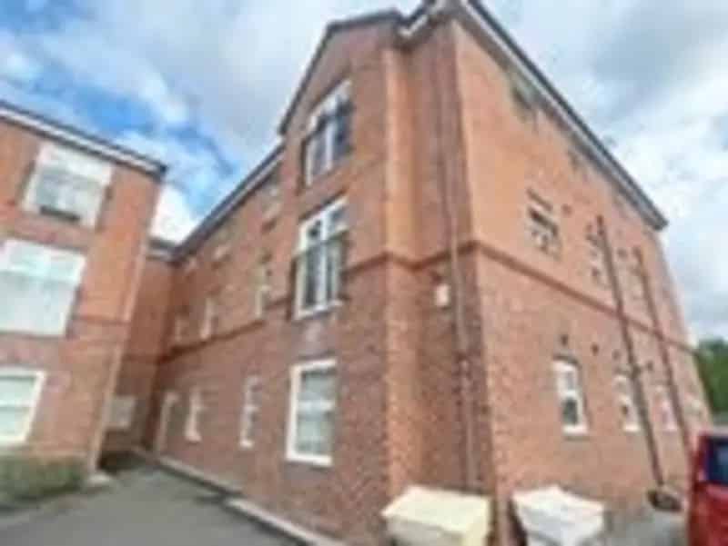 2 Bedroom 2 Bathroom Ground Floor Apartment For Sale