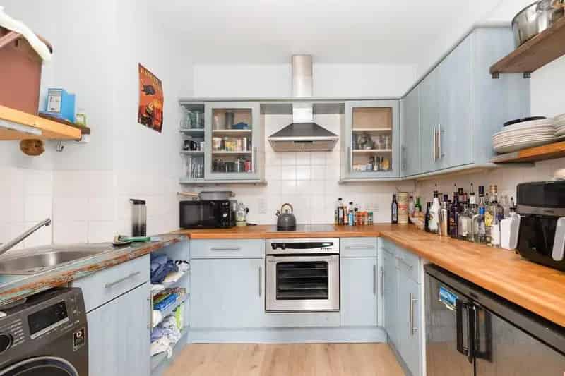 2 Bedroom Maisonette for Sale