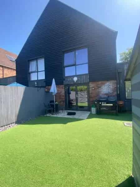 3 Bed House Swap Near Schools Shops Town Centre