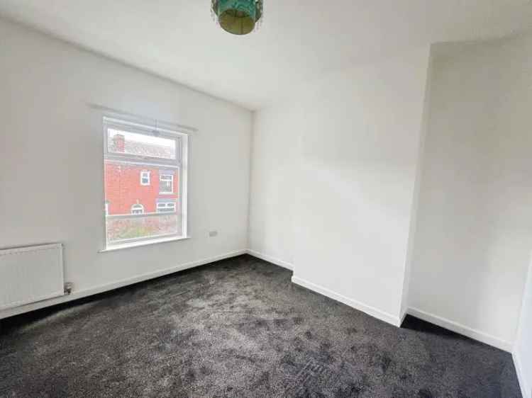 2 Bedroom Terraced House Near Bolton Town Centre