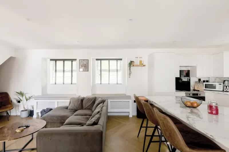 2 bedroom detached house for sale