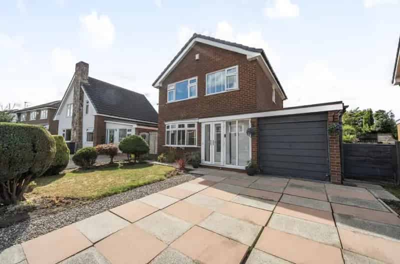 3 bedroom House
 For Sale