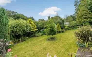4 Bedroom Detached Bungalow with Outbuilding and Gardens