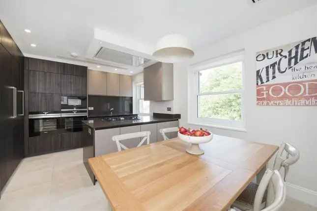 Four Bedroom Duplex Penthouse Apartment Hampstead NW3