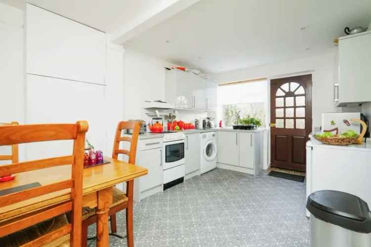 Spacious 3 Bedroom Family Home in Blackbird Leys Oxford No Onward Chain