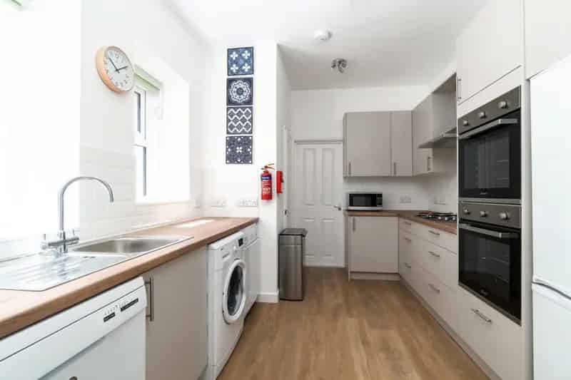 Flat To Rent Available Now