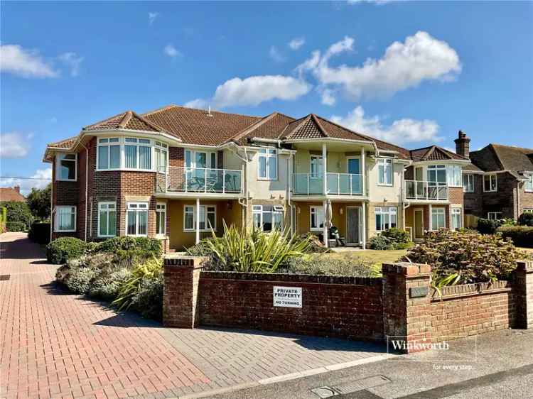 2 bedroom flat/apartment in Highcliffe-On-Sea