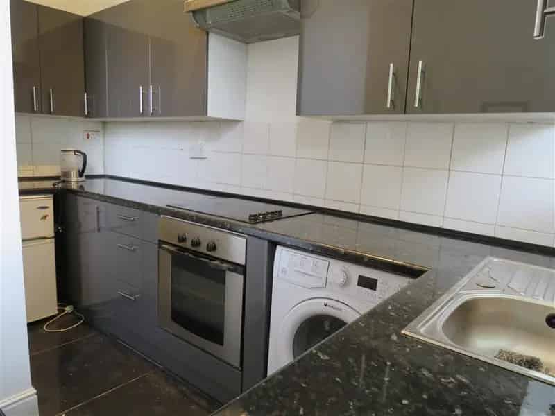 Flat For Rent , Lower Warberry Road, Torquay, England