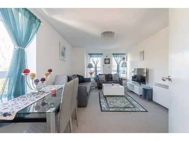 2 Bedroom Flat for Sale in Blackford Edinburgh