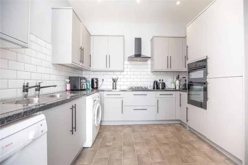 7 Bedroom Terraced House for Sale