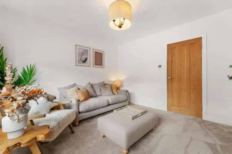 3 Bed Semi-Detached House for Sale