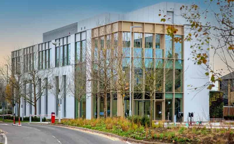 Grade A Office Building 23950 sq ft  Sustainable Features Onsite Amenities