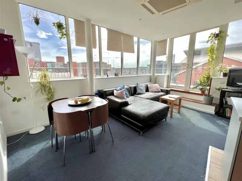 2 bedroom Flat
 To Let