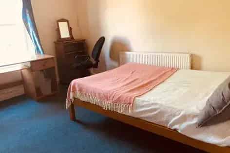5 Bedroom House Near Southampton Central Station