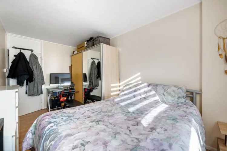 2 Bedroom Flat for Sale in London