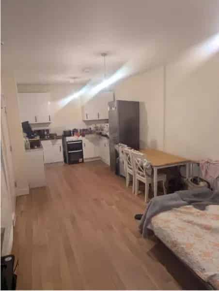 Greenwich 1-Bed Flat Near DLR Station