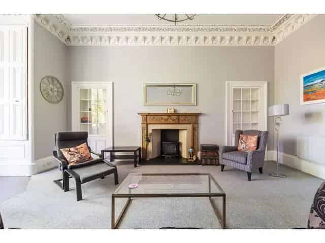 2 Bedroom Flat for Sale in Edinburgh West End