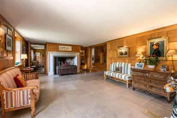 Stanbridge Mill: Unique Country Estate with Fishing and Luxurious Amenities