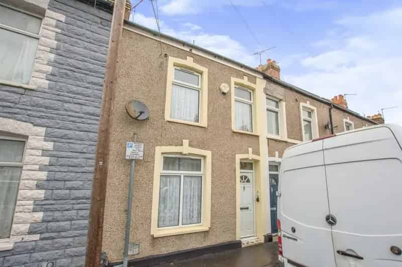 3 Bedroom Terraced House Near Cardiff City Centre
