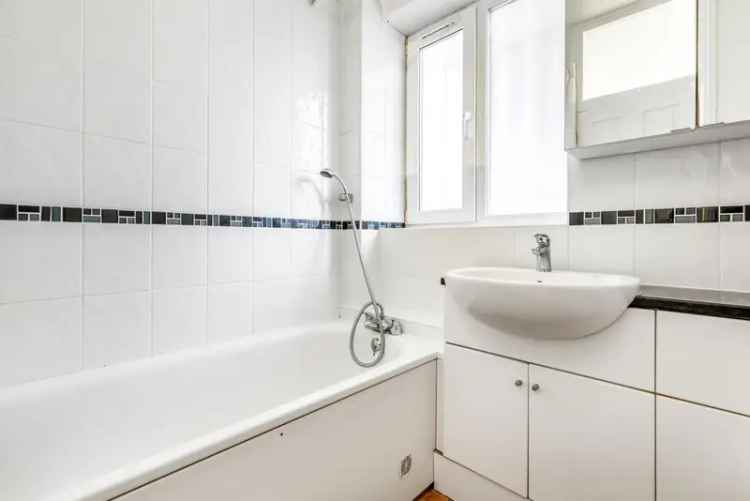 Lovely Studio Flat near Hoxton Old Street Stations