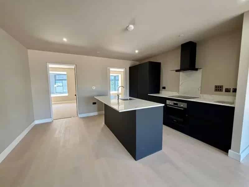 3 Bedroom Penthouse City Green Sheldon