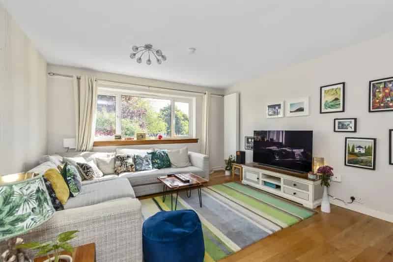 2 Bedroom Villa for Sale in Alnwickhill Park Edinburgh