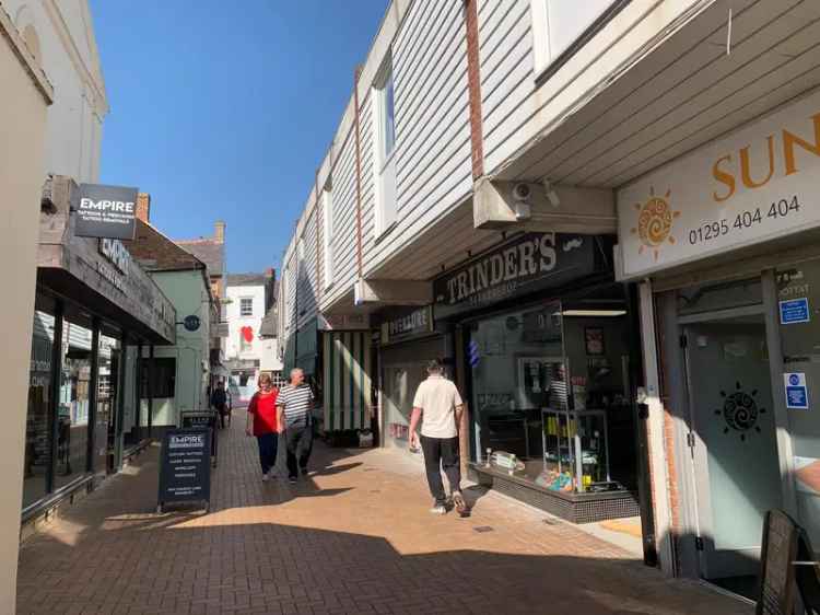 Banbury Old Town Shop - Ground Floor Retail Space