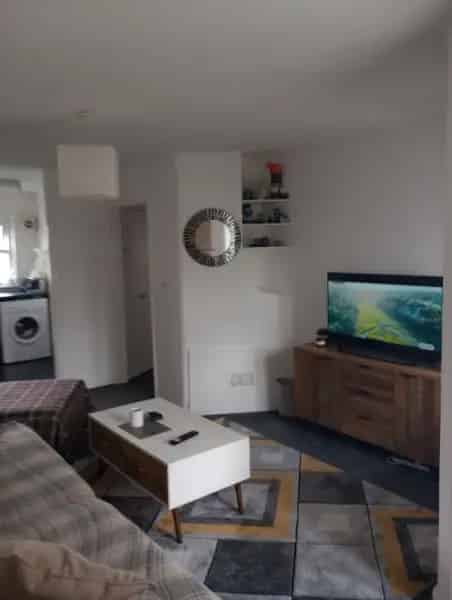 1 Bed Flat Noak Bridge Basildon Near Asda and Gloucester Park