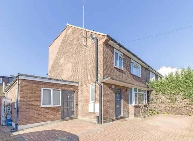 5 Double Bedroom House Near Kensal Green Station
