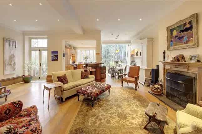 Victorian House for Sale in Hampstead, London