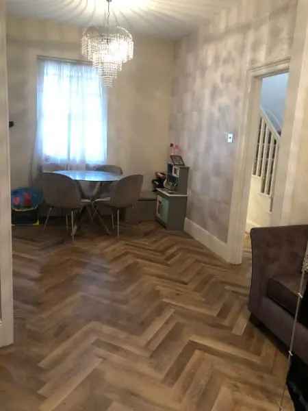 House For Rent in London, England