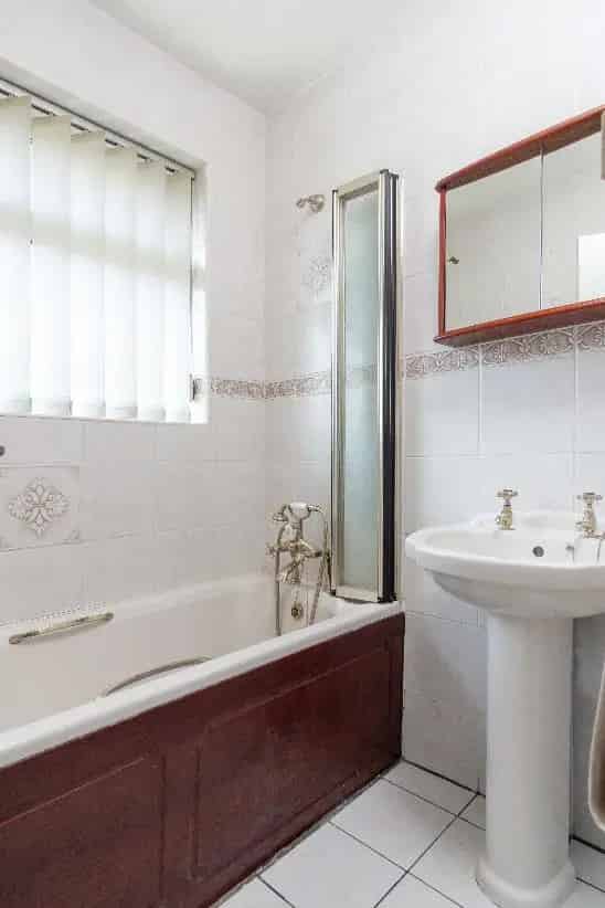 3 Bed House for Sale in Leeds Near Temple Newsam Park