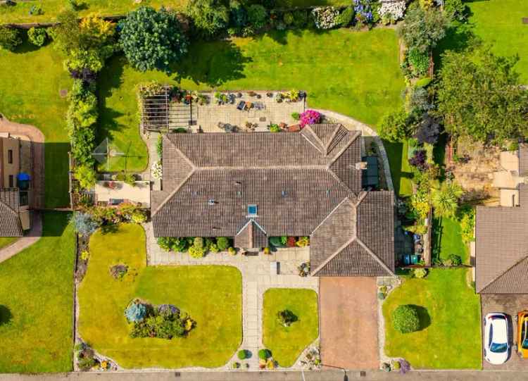 Substantial Detached Family Home with Stunning Water Views