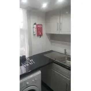 Newly Refurbished 44m² Studio Flat in London All Bills Included