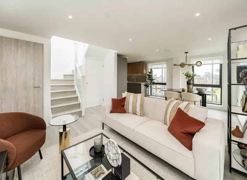 2 Bed 2 Bath Penthouse Apartment with Roof Terrace - Clapham