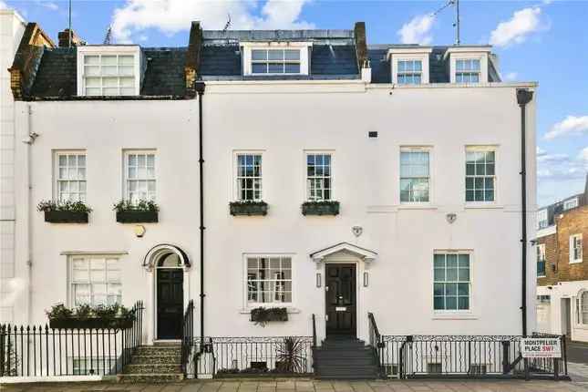 Knightsbridge Family Home: 4 Beds, Terrace, Prime Location