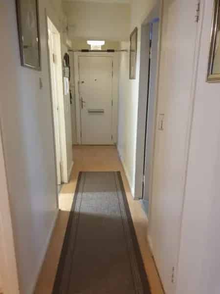 1st Floor Apartment with Lift