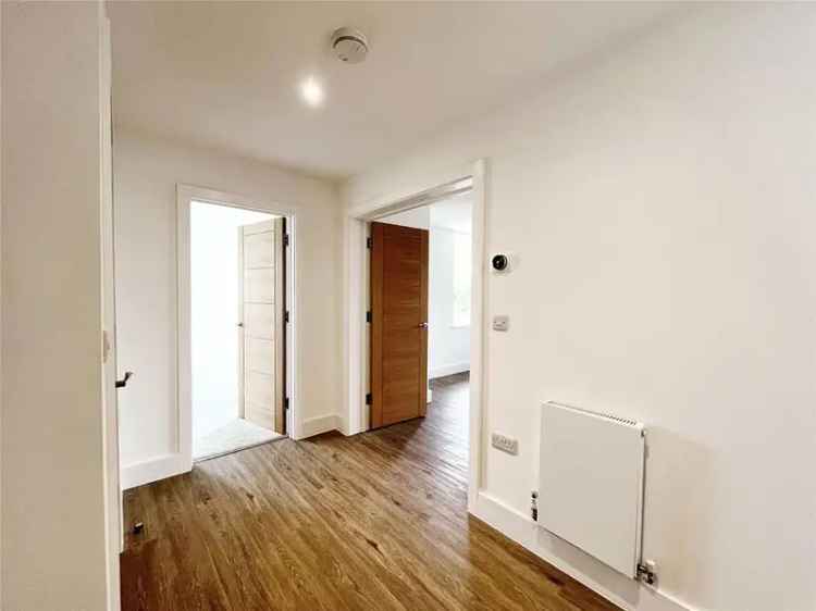 3 Bedroom Duplex Apartment for Sale Beckenham BR3