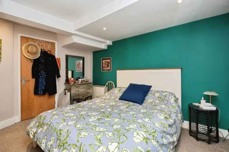 Charming 1-Bed House in Tunbridge Wells Ideal for First-Time Buyers
