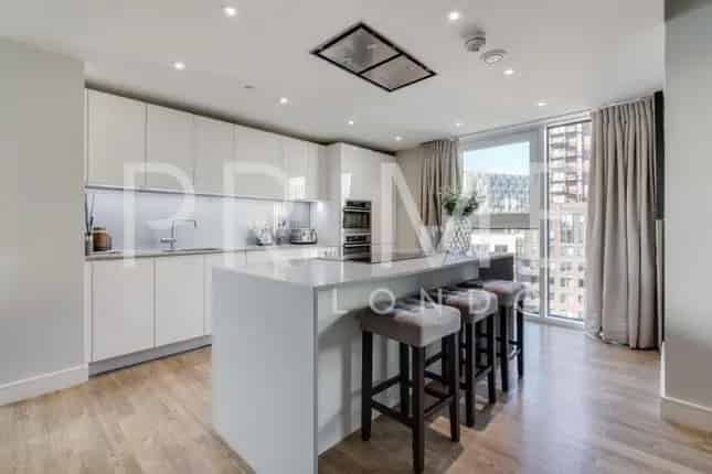 3-Bed Penthouse Nine Elms Point London Turnkey Furnished