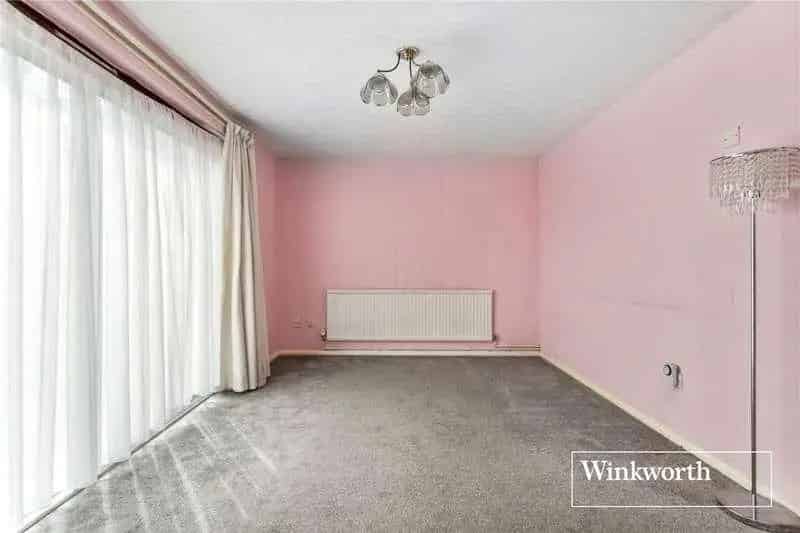 3 Bed House for Sale Near East Finchley Finchley Central