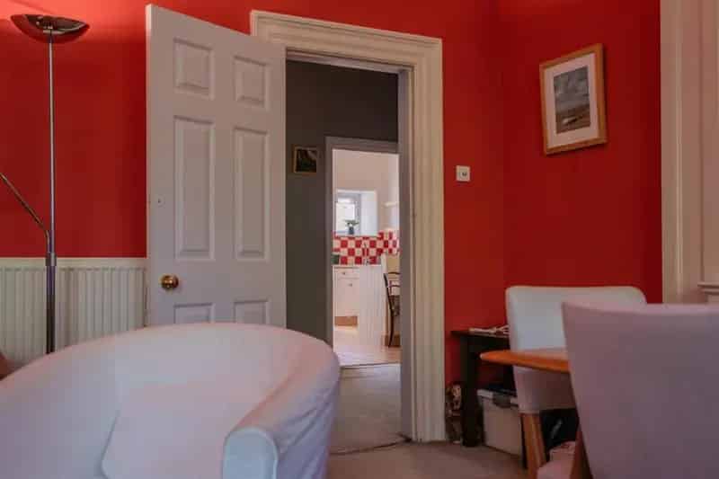 2 Bedroom Apartment for Sale Near The Triangle