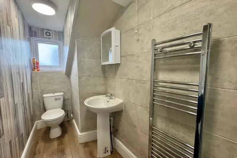 Spacious Wellingborough Flat Two Double Bedrooms Ensuite Zero Deposit Available