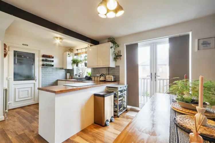 3 Bed Semi-Detached House Pudsey